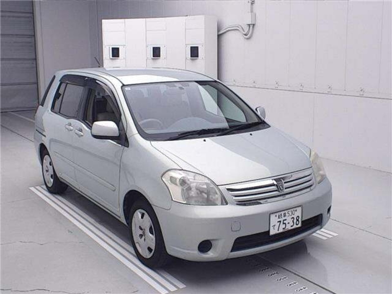 TOYOTA RAUM