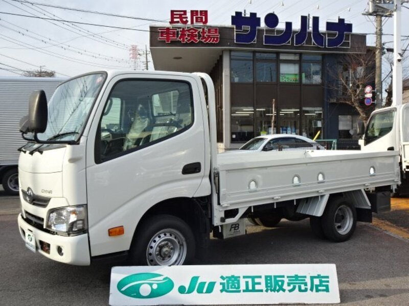 TOYOTA DYNA