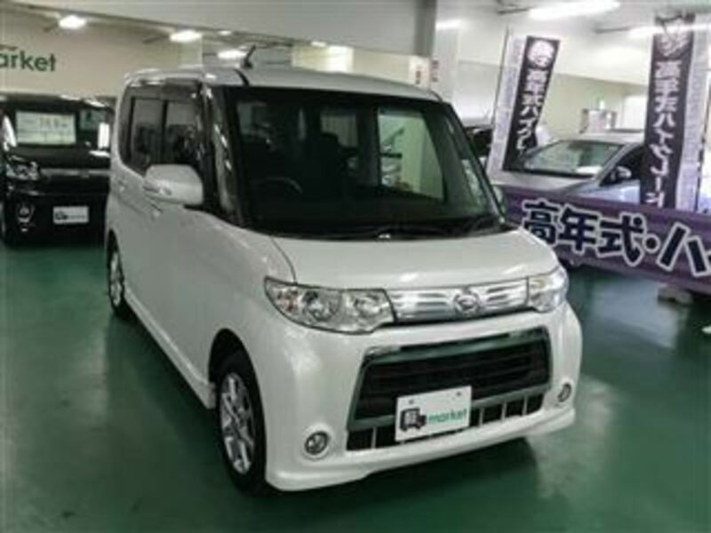 DAIHATSU　TANTO