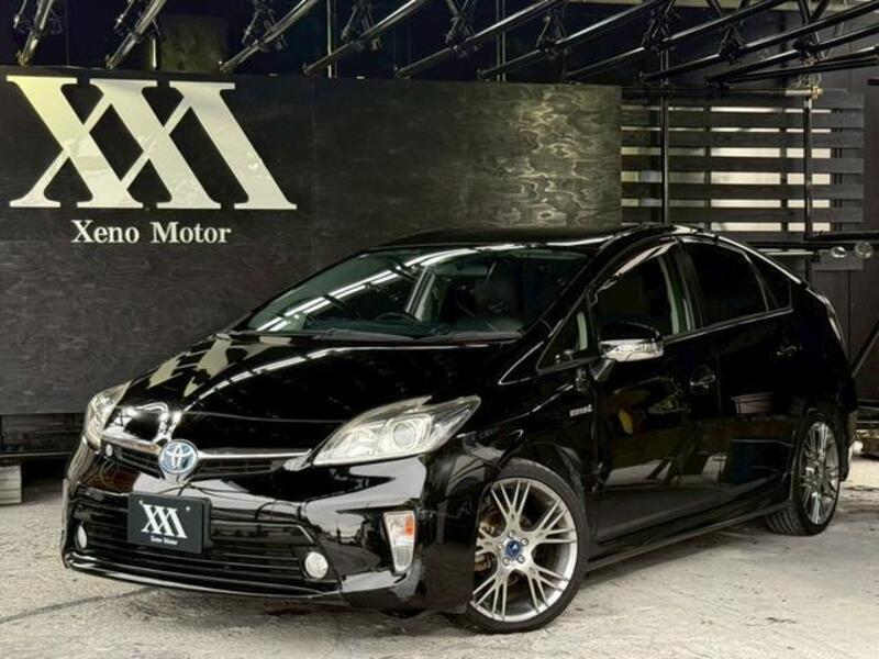 TOYOTA PRIUS