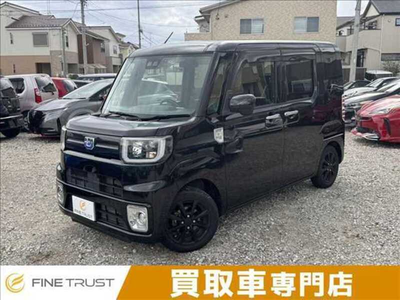 DAIHATSU WAKE