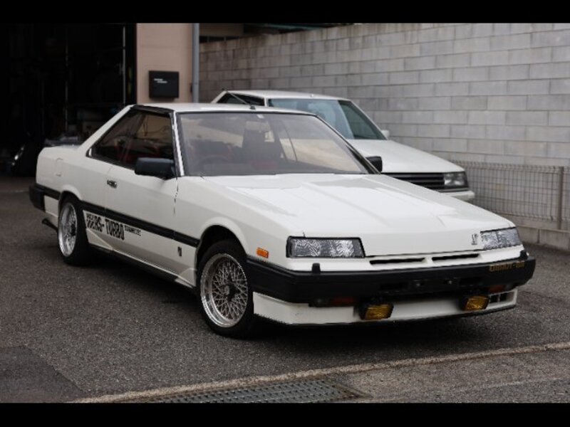 NISSAN SKYLINE