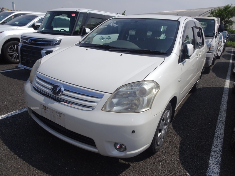 TOYOTA RAUM
