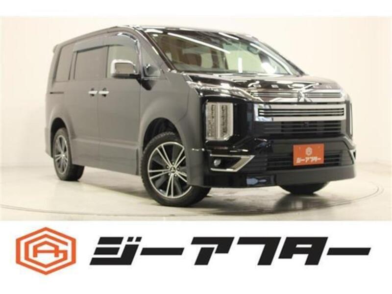 MITSUBISHI DELICA D5