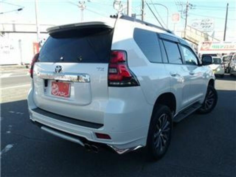 LAND CRUISER PRADO-4