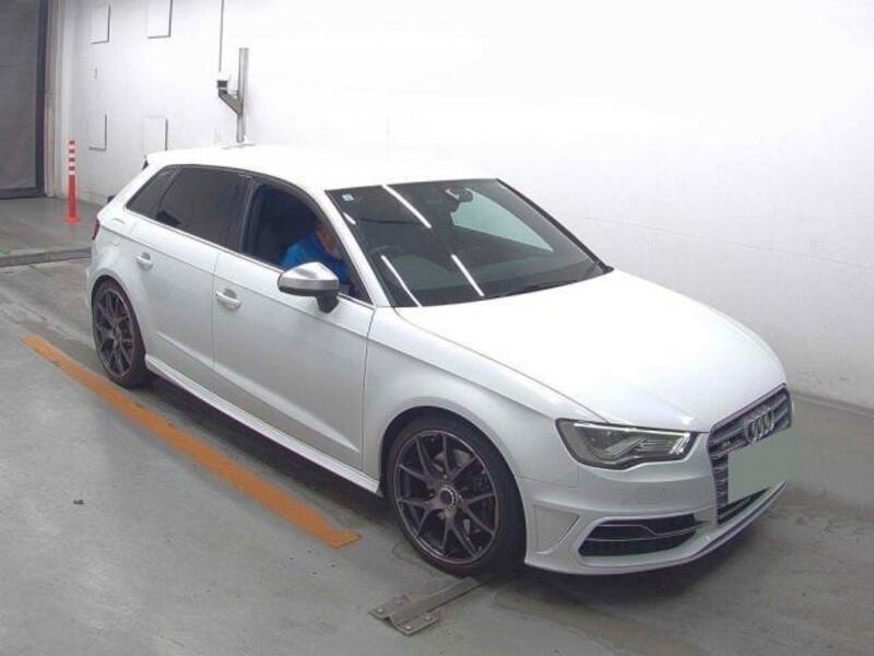 AUDI S3
