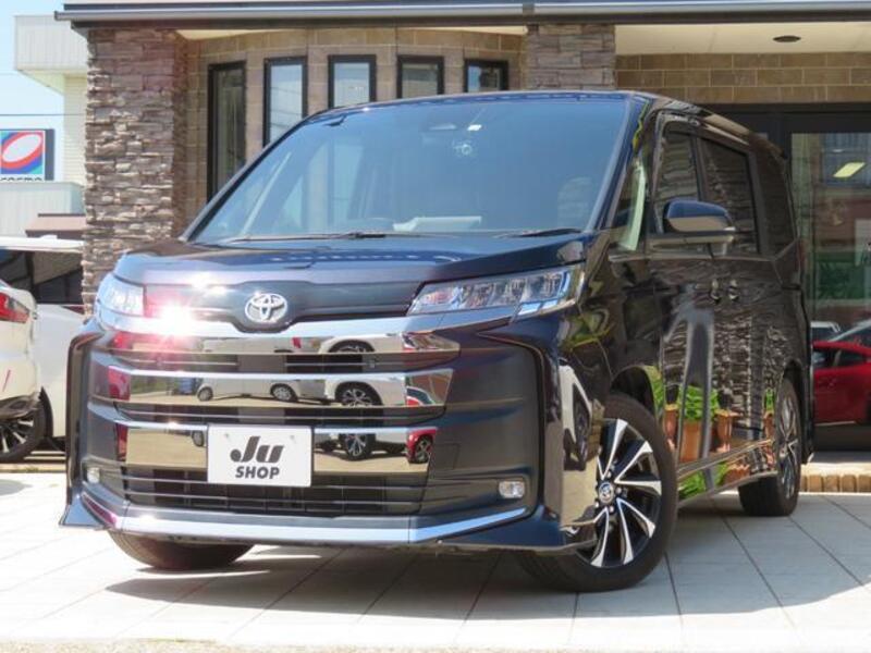TOYOTA NOAH