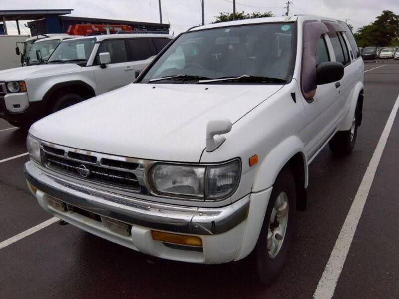NISSAN TERRANO
