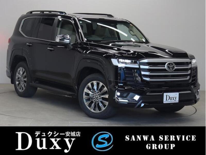 TOYOTA LAND CRUISER