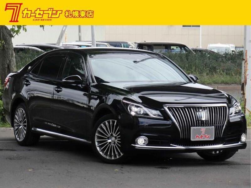 TOYOTA CROWN MAJESTA