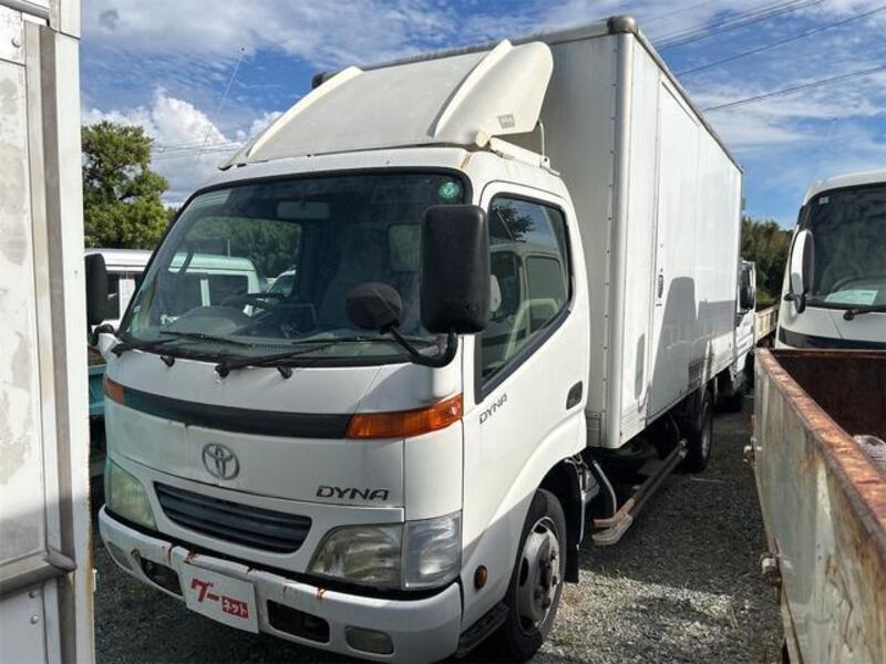 TOYOTA DYNA TRUCK