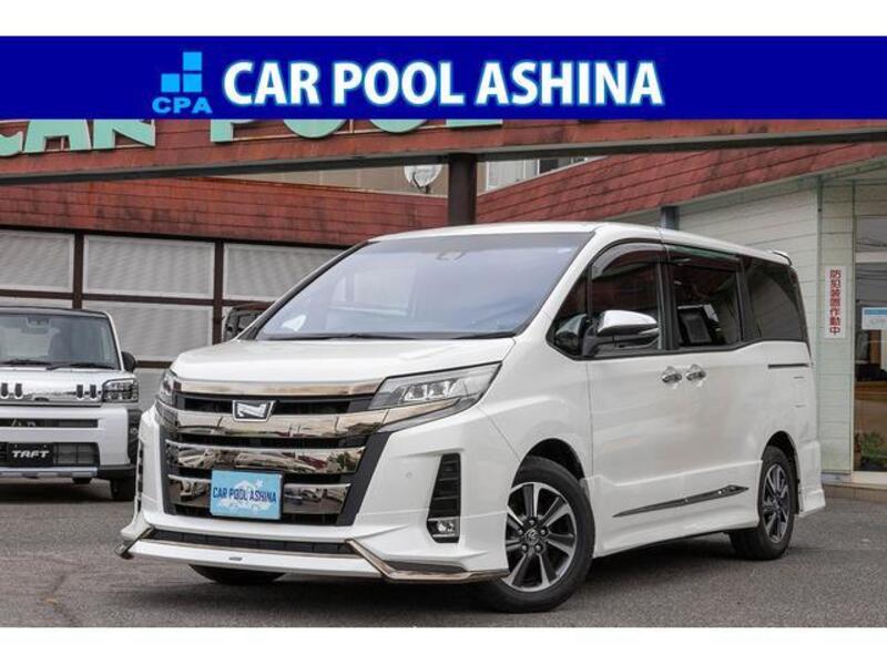 TOYOTA NOAH