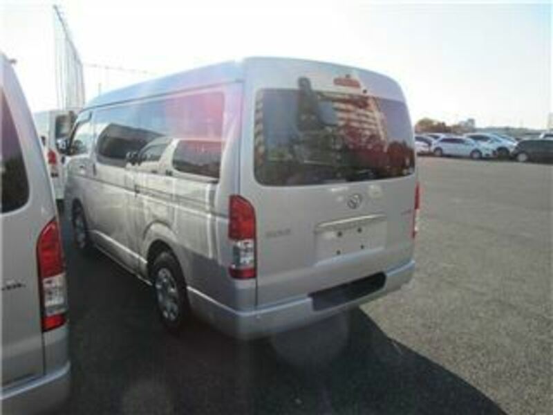 HIACE VAN-3