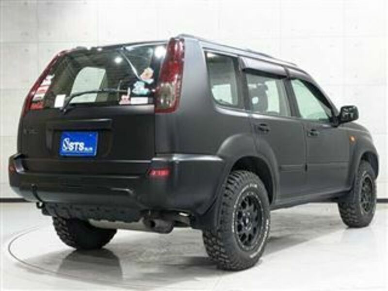 X-TRAIL