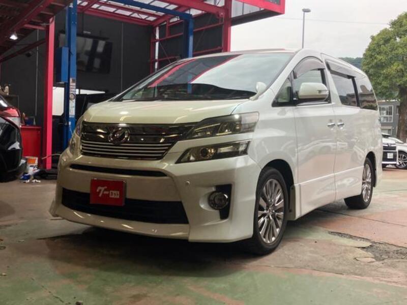 TOYOTA VELLFIRE