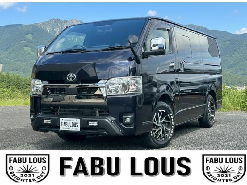 TOYOTA HIACE VAN