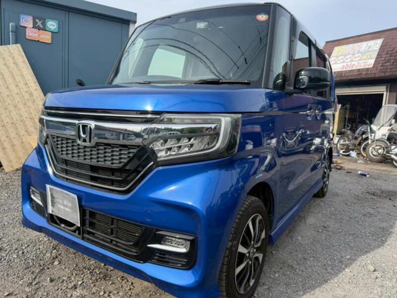 HONDA N BOX CUSTOM