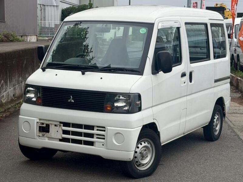 MITSUBISHI MINICAB VAN