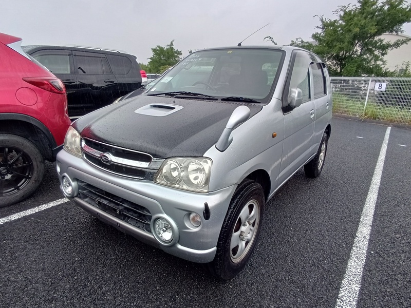 DAIHATSU TERIOS KID