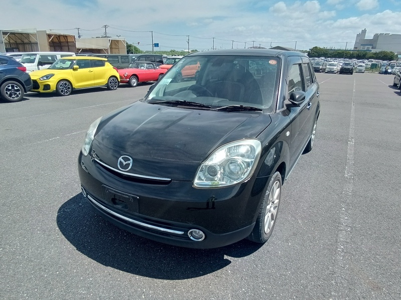 MAZDA VERISA
