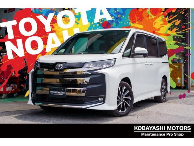 TOYOTA NOAH