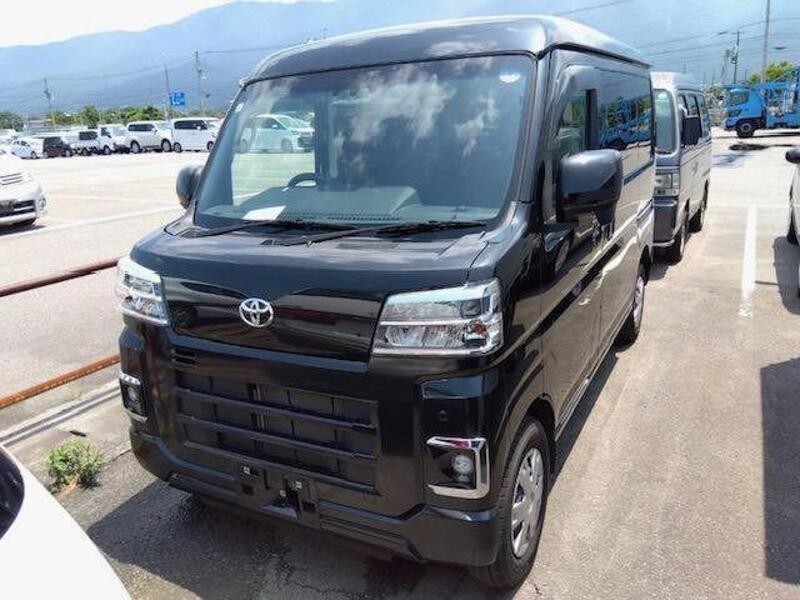 TOYOTA PIXIS VAN