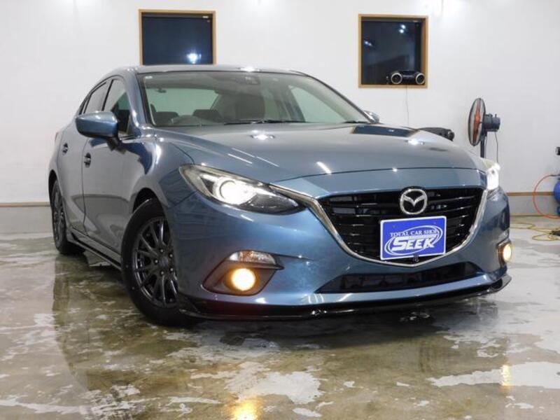 MAZDA AXELA