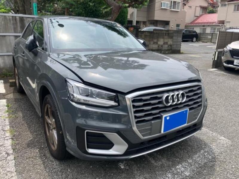 AUDI Q2