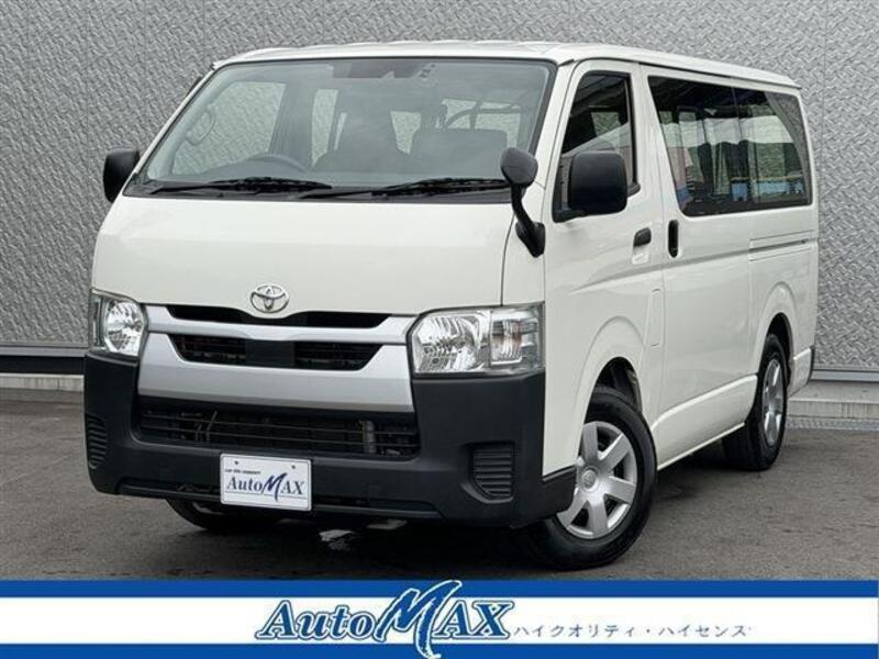 TOYOTA HIACE VAN