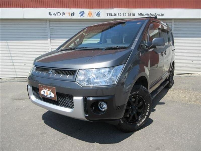 MITSUBISHI DELICA D5