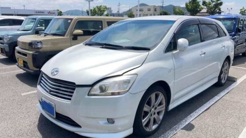 TOYOTA MARK X ZIO