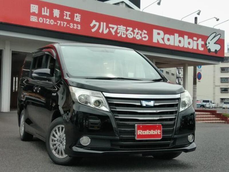 TOYOTA NOAH