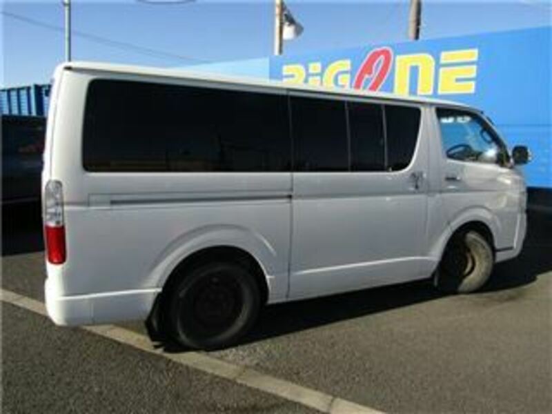 HIACE VAN-33