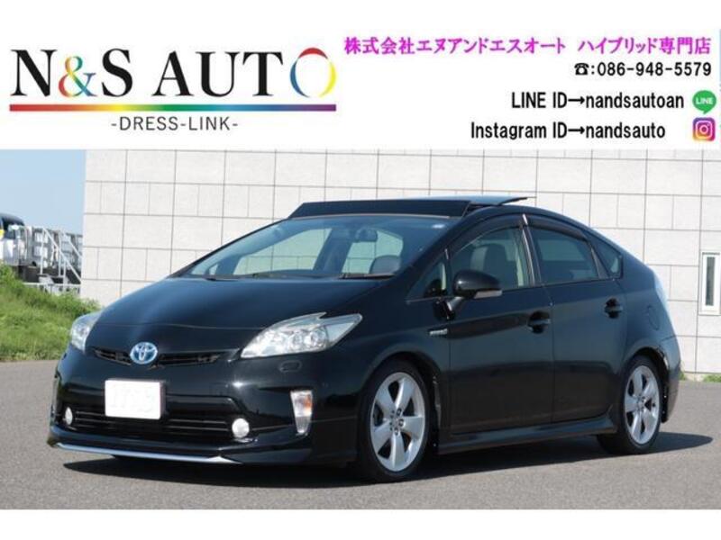 TOYOTA PRIUS