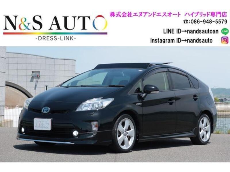 TOYOTA PRIUS