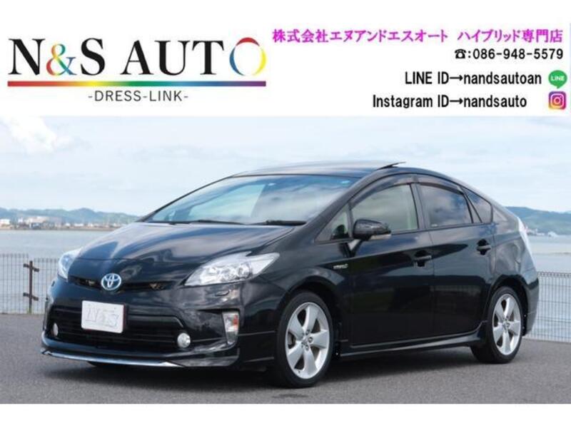 TOYOTA PRIUS
