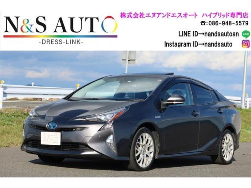TOYOTA PRIUS