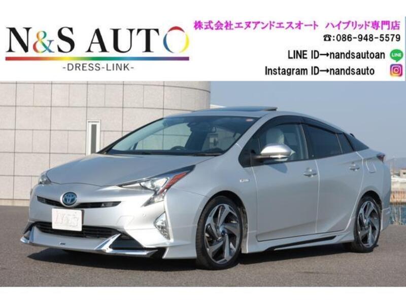 TOYOTA PRIUS