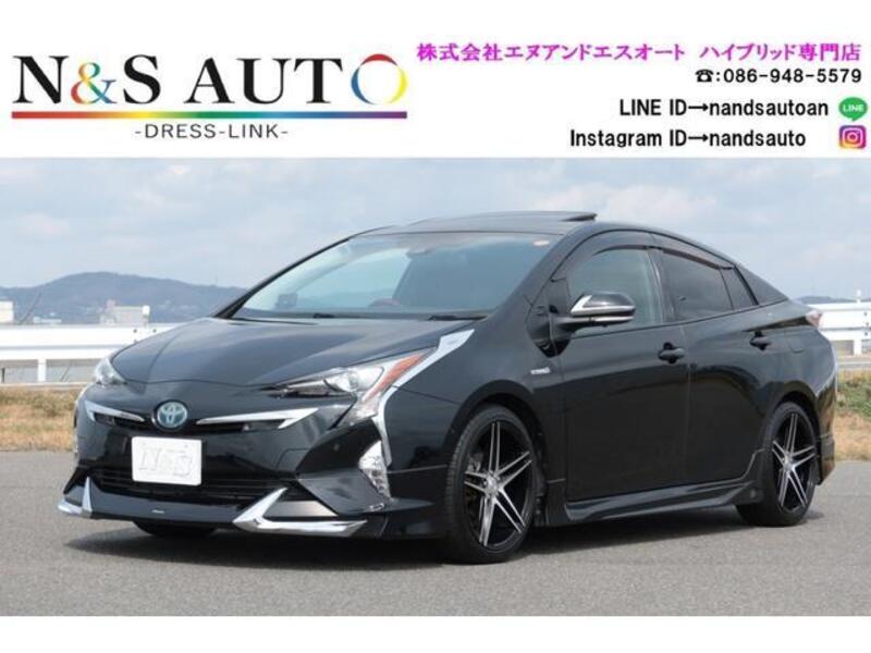TOYOTA PRIUS