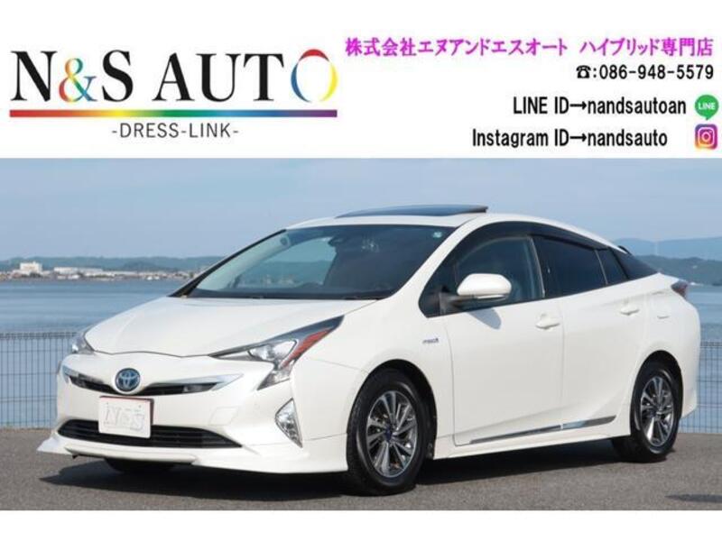 TOYOTA PRIUS