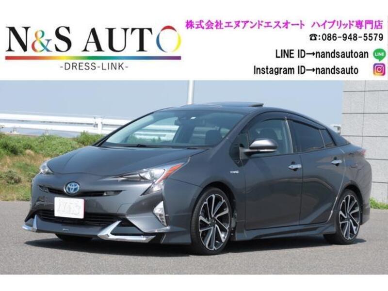 TOYOTA PRIUS