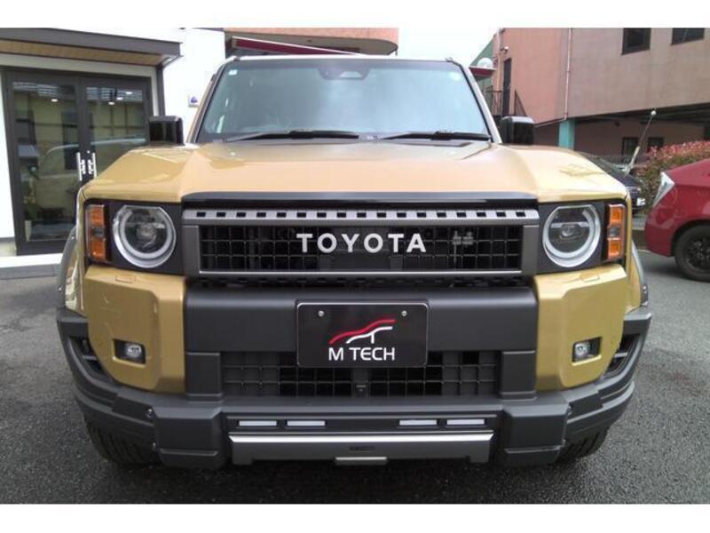 TOYOTA LAND CRUISER 250