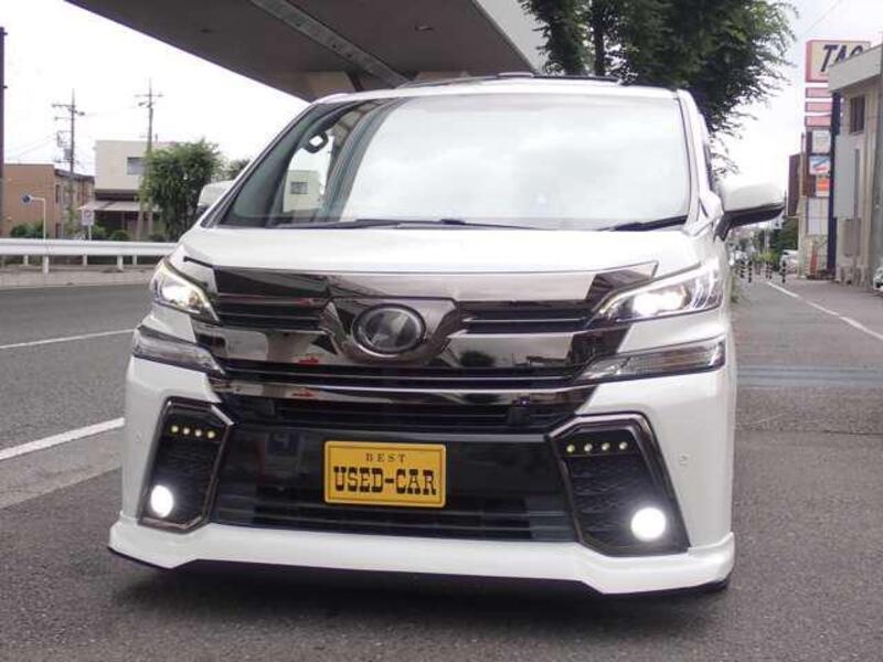 TOYOTA VELLFIRE