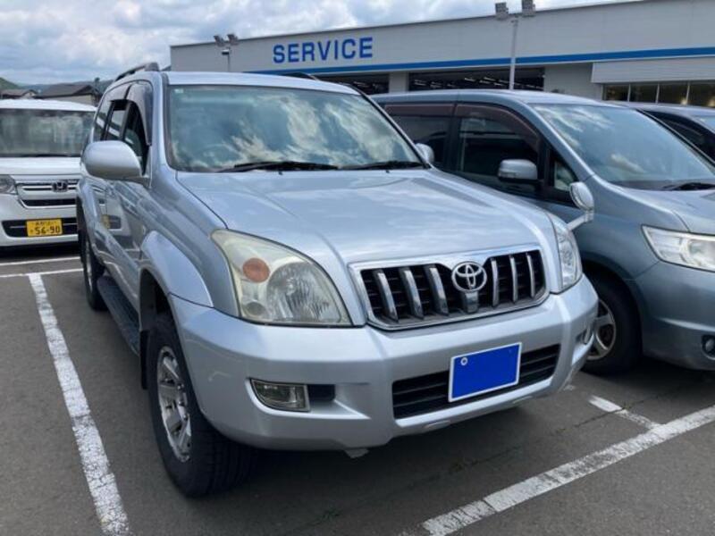 TOYOTA LAND CRUISER PRADO