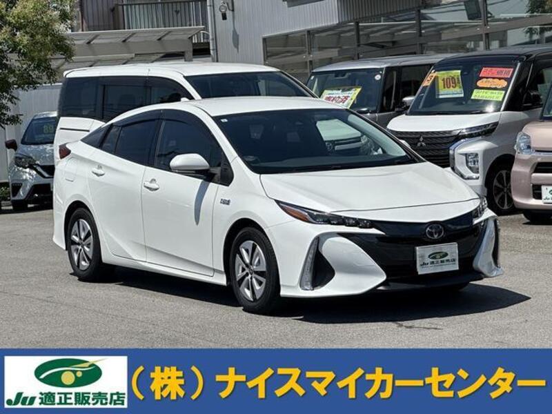 TOYOTA PRIUS PHV