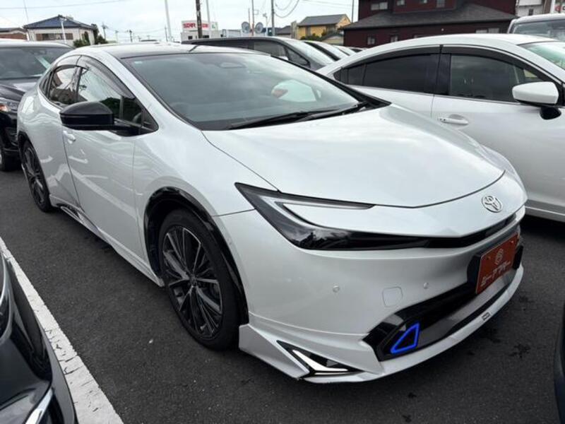 TOYOTA PRIUS
