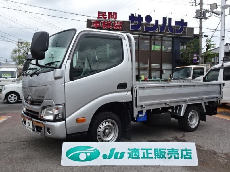 TOYOTA DYNA