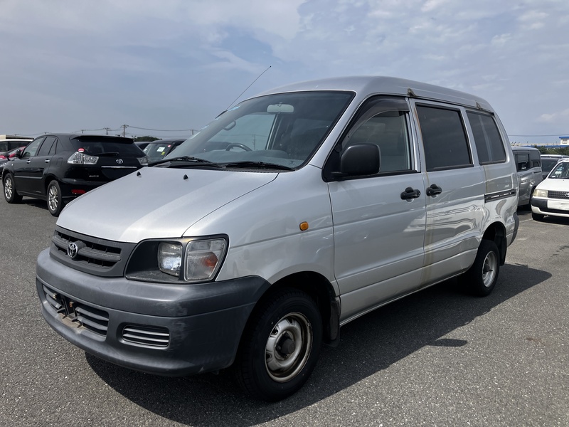 TOYOTA TOWN ACE VAN