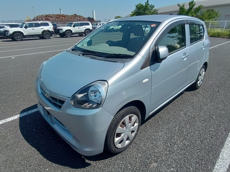 DAIHATSU Mira Es