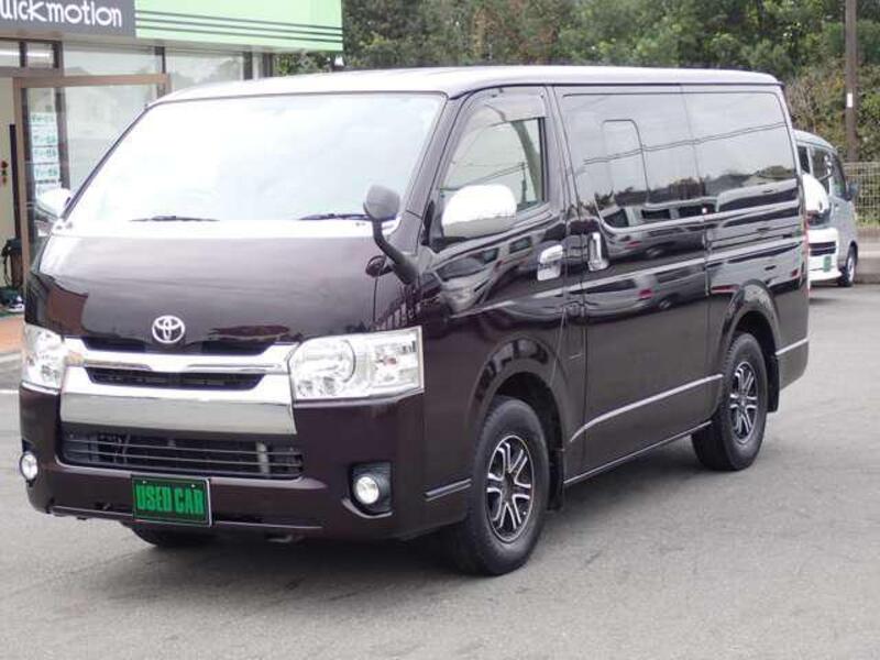TOYOTA HIACE VAN